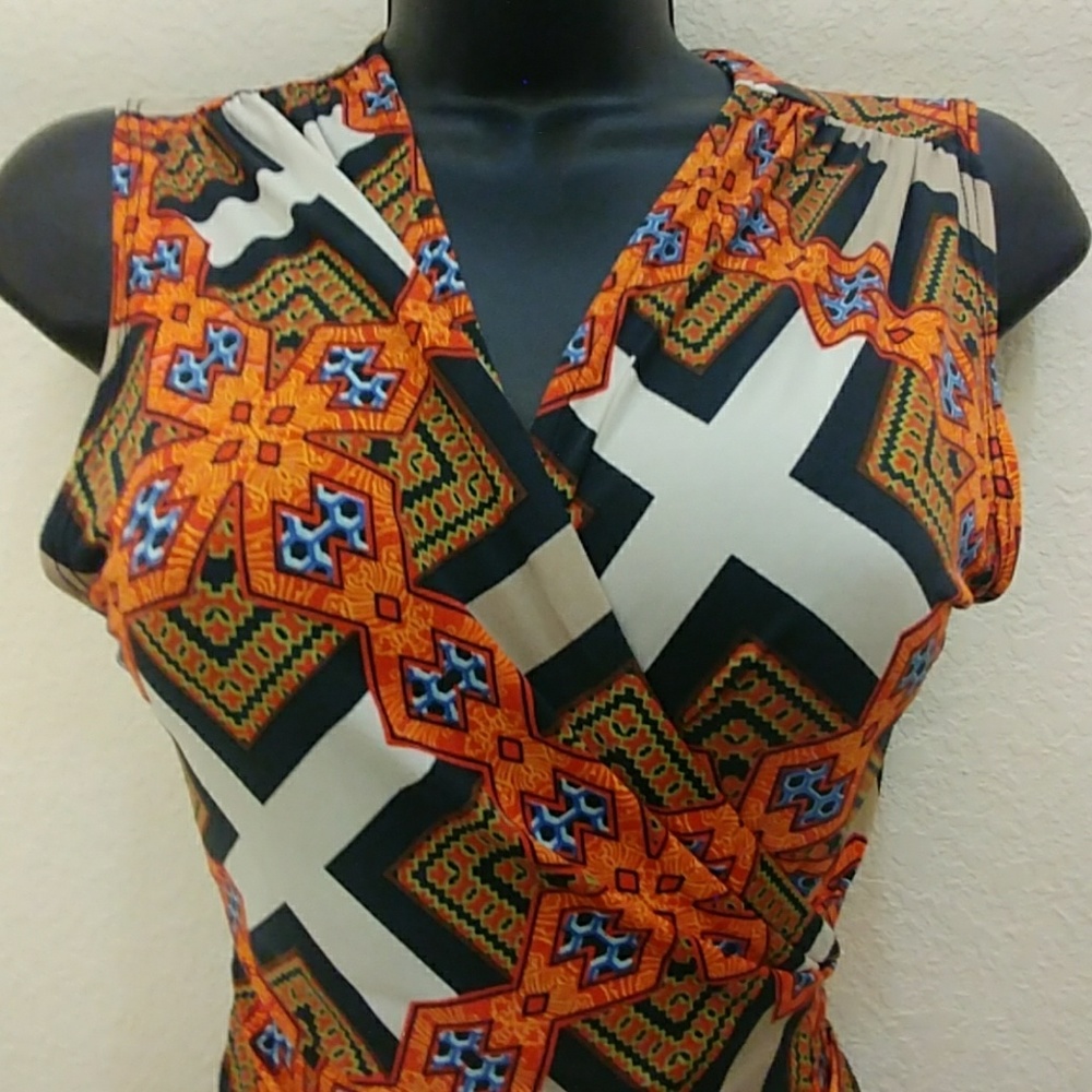 Venus Bold Abstract Print Wrap Top - Picture 2 of 8
